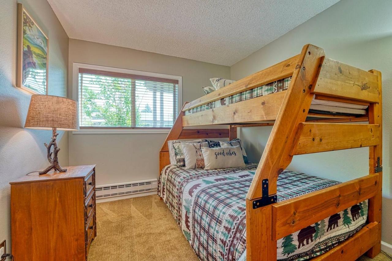 Riverfront Family-Friendly Condo Эйвон Экстерьер фото