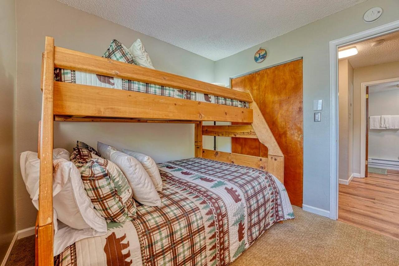 Riverfront Family-Friendly Condo Эйвон Экстерьер фото