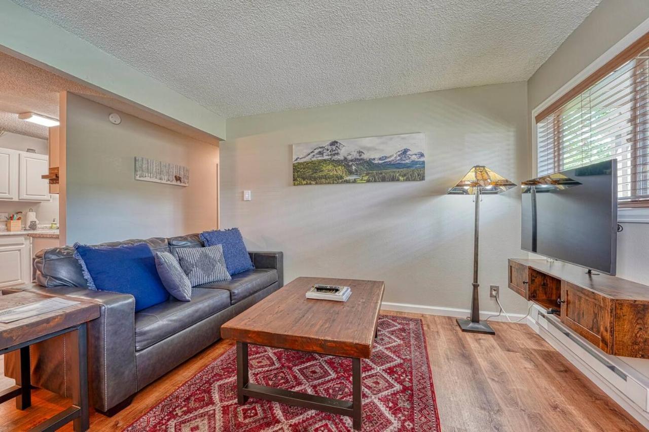 Riverfront Family-Friendly Condo Эйвон Экстерьер фото